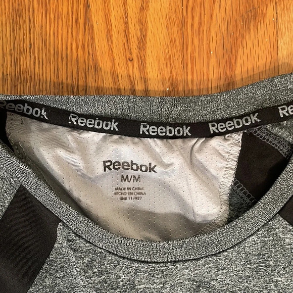 Reebok Long sleeve training shirt grey men’s m - Picture 3 of 6